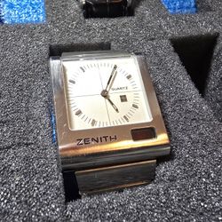 Zenith Futur Time Command Watch