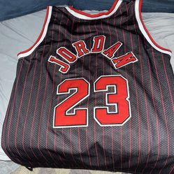 JORDAN/PIPPEN OFF SET STRIPE SETUP