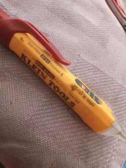 NCYT 2P Dual Range Voltage Tester Klein Tools