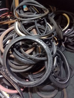 Bicycle tires and wheels