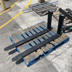 Pallet Forks For Skid Steer Or Forklift 48” x4x1 3/4