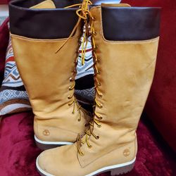Timberland women's tall boots size 8M style#23345 near new condition