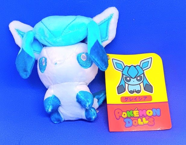 New Pokémon Pokémon Center Glaceon Keychain Plush 