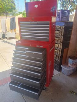 Craftsman tools box