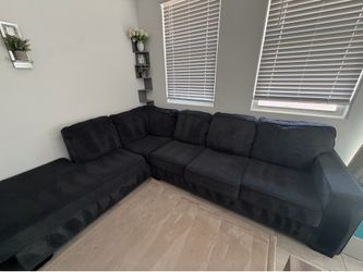 Altari Left- Facing 2-Piece Sleeper Sectional with Ottoman