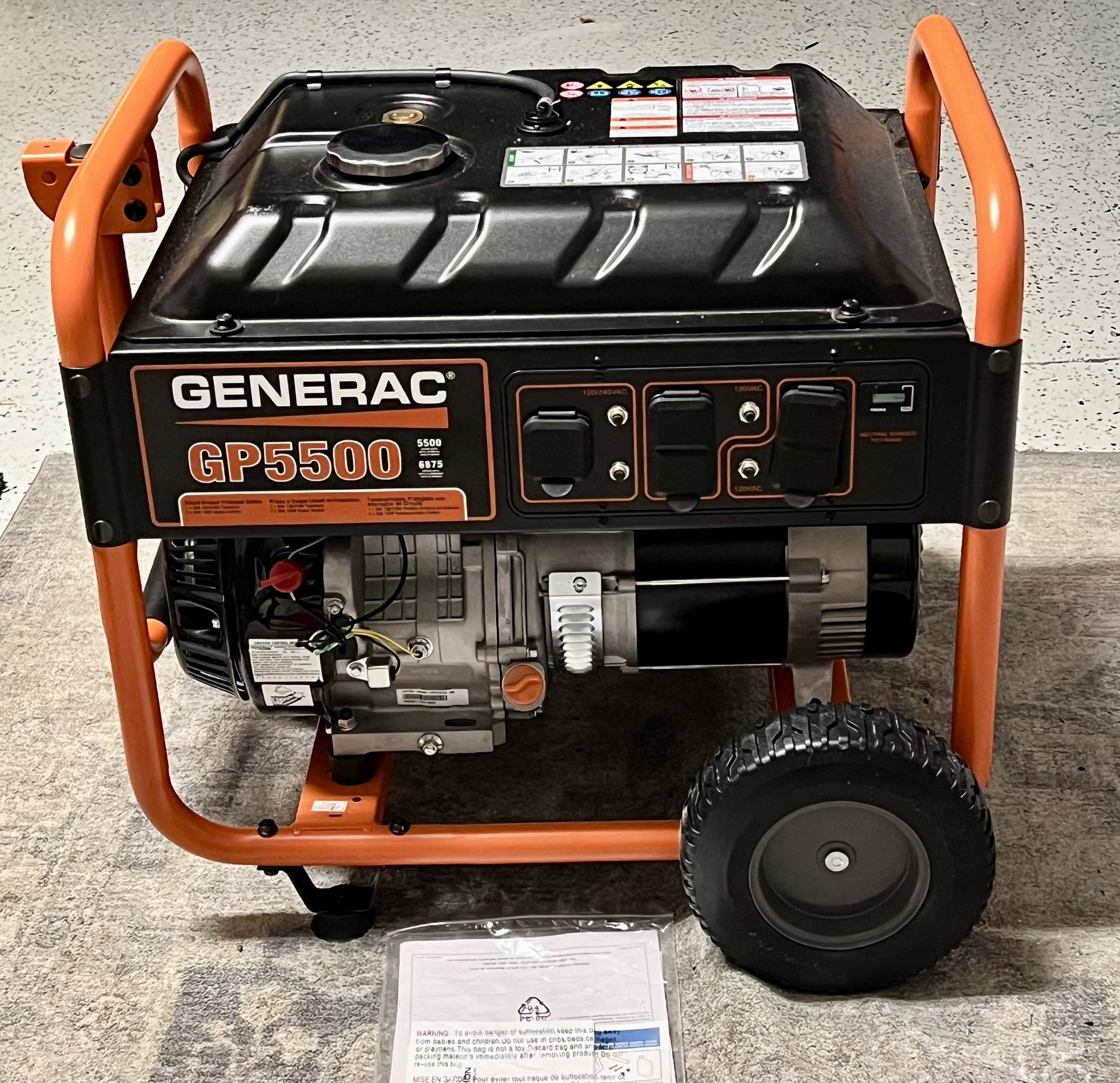 Generac 5500 Generator (Like new)