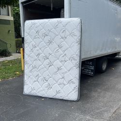 TWIN-FULL-QUEEN-KING MATTRESS ⭐☎561*802*8654* CALL US  All Brand New. WE HAVE ALL SIZE ..⭐TWIN ⭐-FULL-⭐-QUEEN⭐-KING -  ⭐  We deliver  everywhere 🚚🚚 