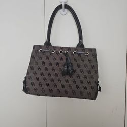 Dooney & Bourke