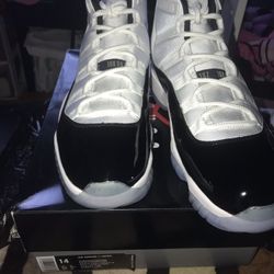 Concord 11 size 14 never worn or tried on