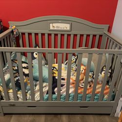 3n1 Crib w/ Changing Table w/ New Mattress & Changing Mattress Cover 