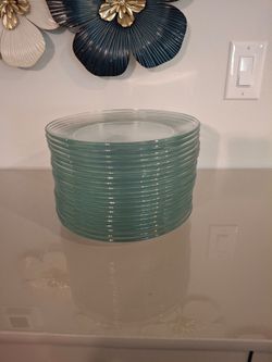Glass Charger Plates Set – Teal Ribbed Edge