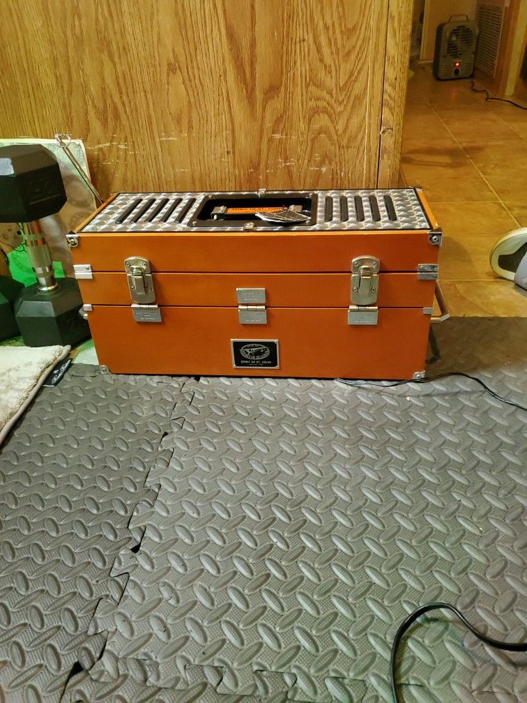 Charles Lindbergh spirit of st. louis field cd boom box mk ii.