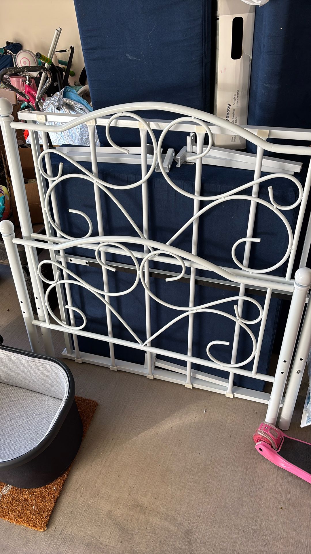 Twin mattress And Bed Frame