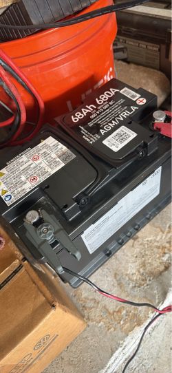 Agm fully charged top post battery