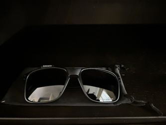 Oakley Holbrook