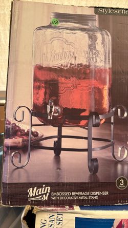 Beverage Dispenser, But Decorate Middle Stand