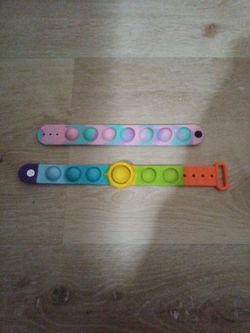 Bracelet pop it