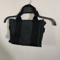 Sm black purse