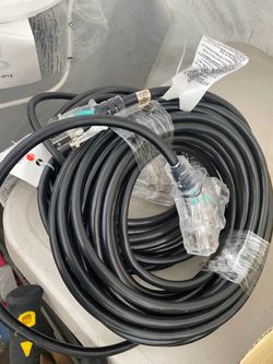 Extensión cord 50 ft 14/3 Guage.