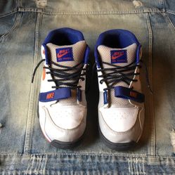 Vintage 2003 Nike Air Trainer 1 (Knicks): Size 9.5 