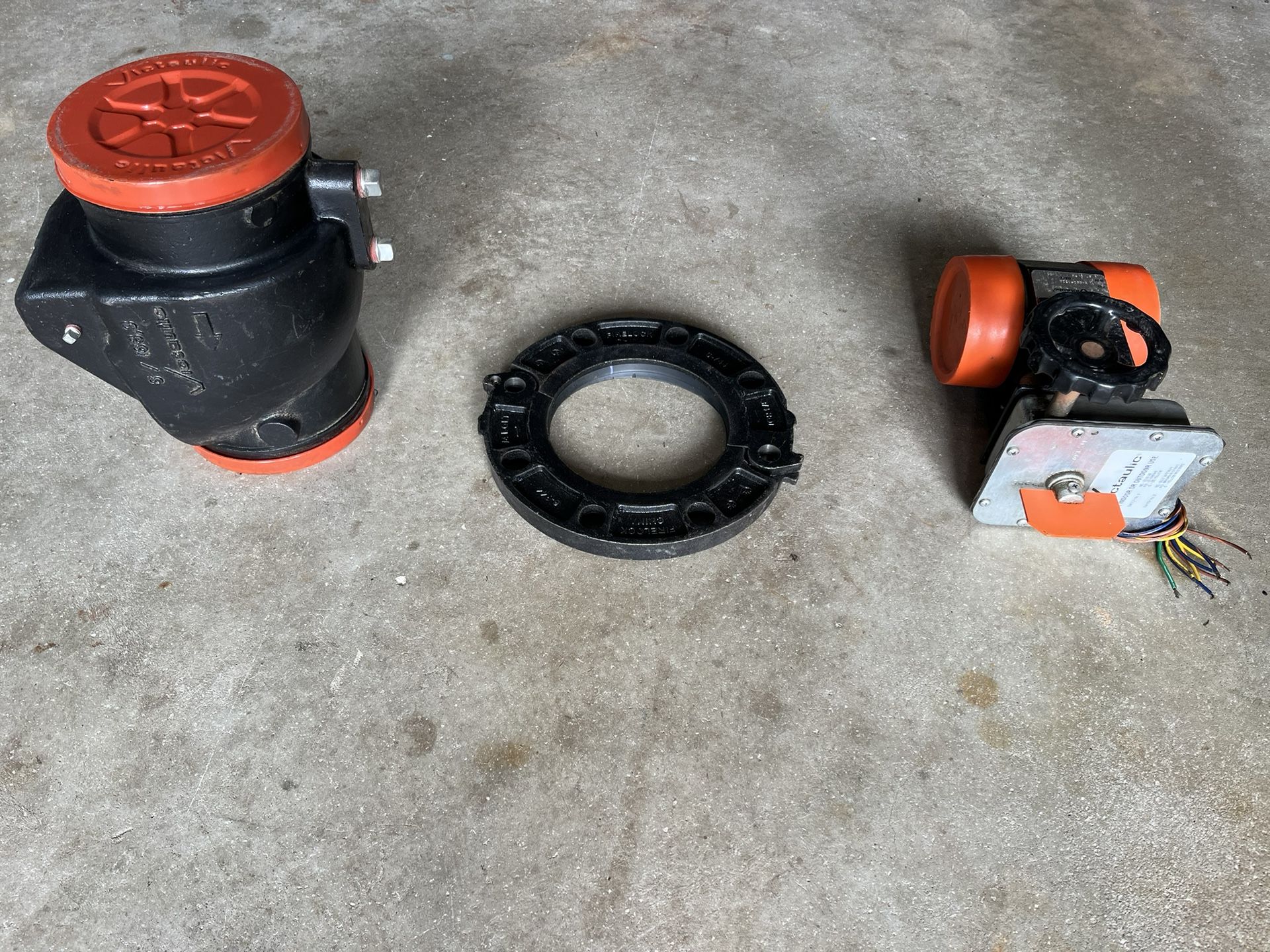 Large fire Sprinkler Plumbing Pipe Fitting Lot