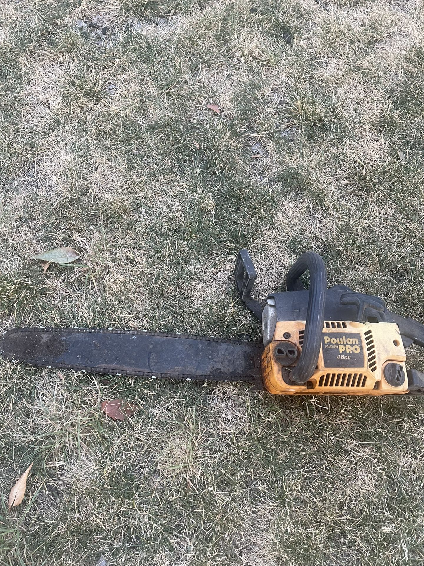Poulan pro Chainsaw 46CC