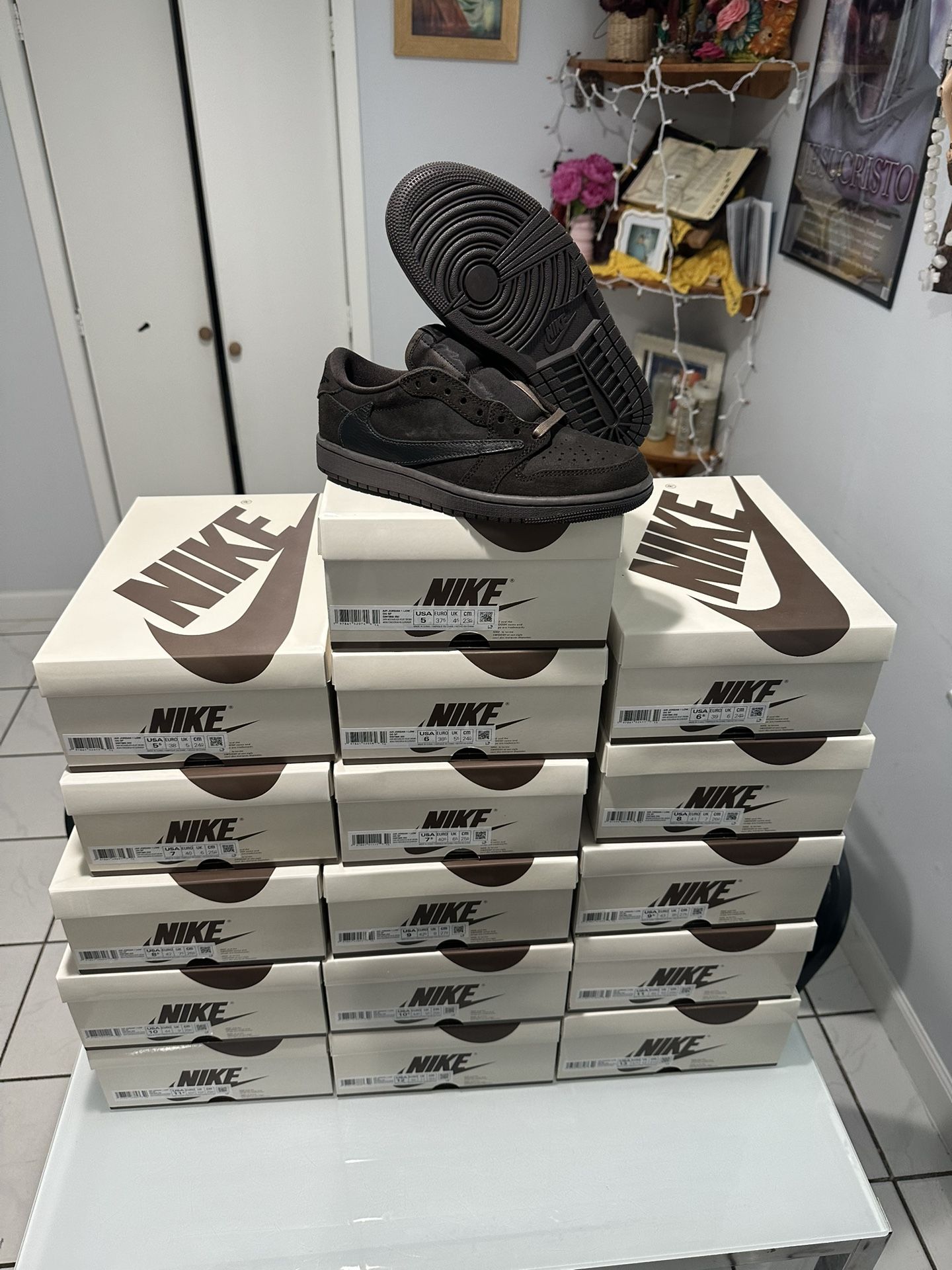 Air Jordan 1 Low Travis Scott Velvet Brown Sizes 5-13 DS