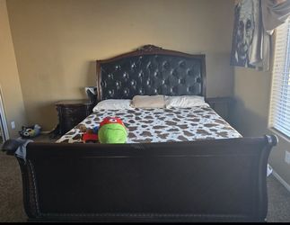Bed frame set / tv