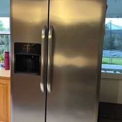 Refrigerator  
