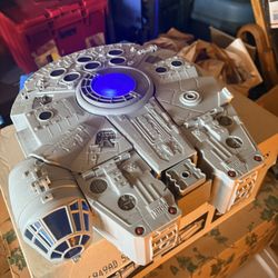 Millennium Falcon Toy