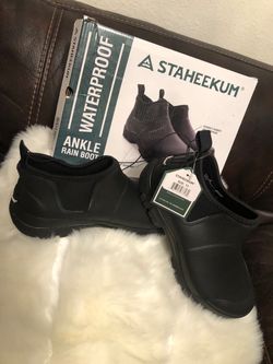 STAHEEKUM  WATERPROOF  ANKLE  RAIN  BOOTS SIZE  11 NEW