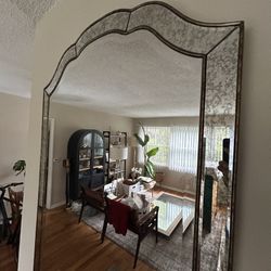 Wall mirror
