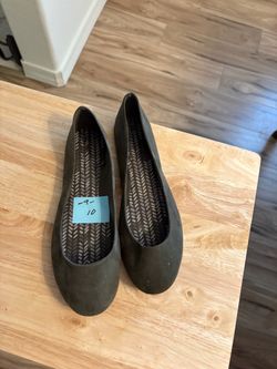 -9- women’s shoes