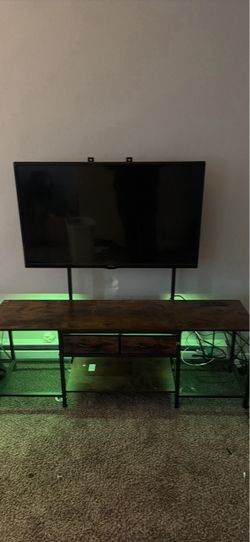 Flat Screen TV with Wall Mount Stand
