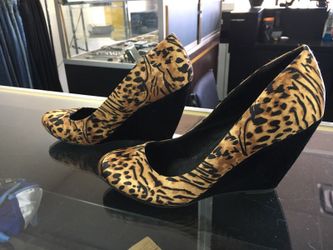 K9 leopard wedges brand ew size8..