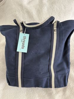 JetBlue Travel bag  New With Tags Navy Blue 