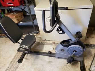 Gold s Gym Power Spin 390R recumbant exercise bike for Sale in