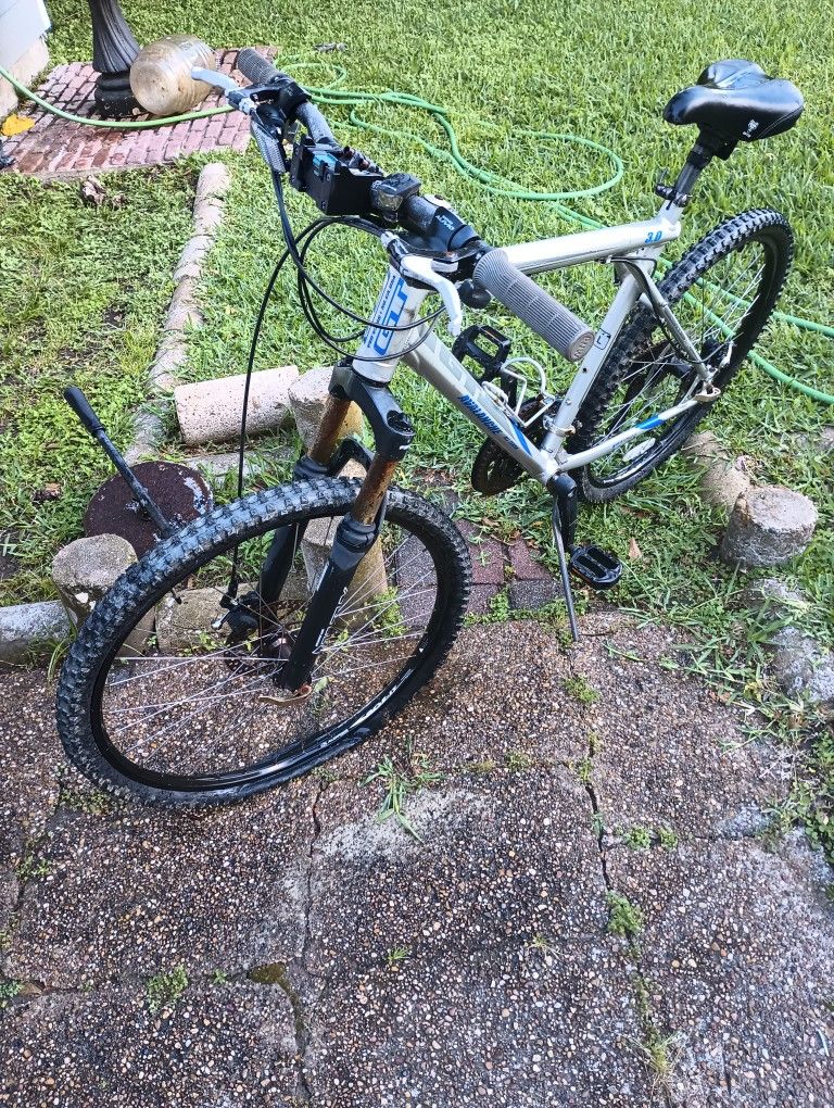 Gt Mountain Bike Avalanche 3.0