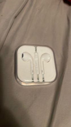 Apple headphones new
