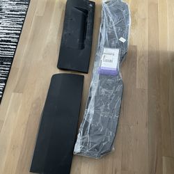 Ford Transit 150 Low Roof, Back Door Molding and Step