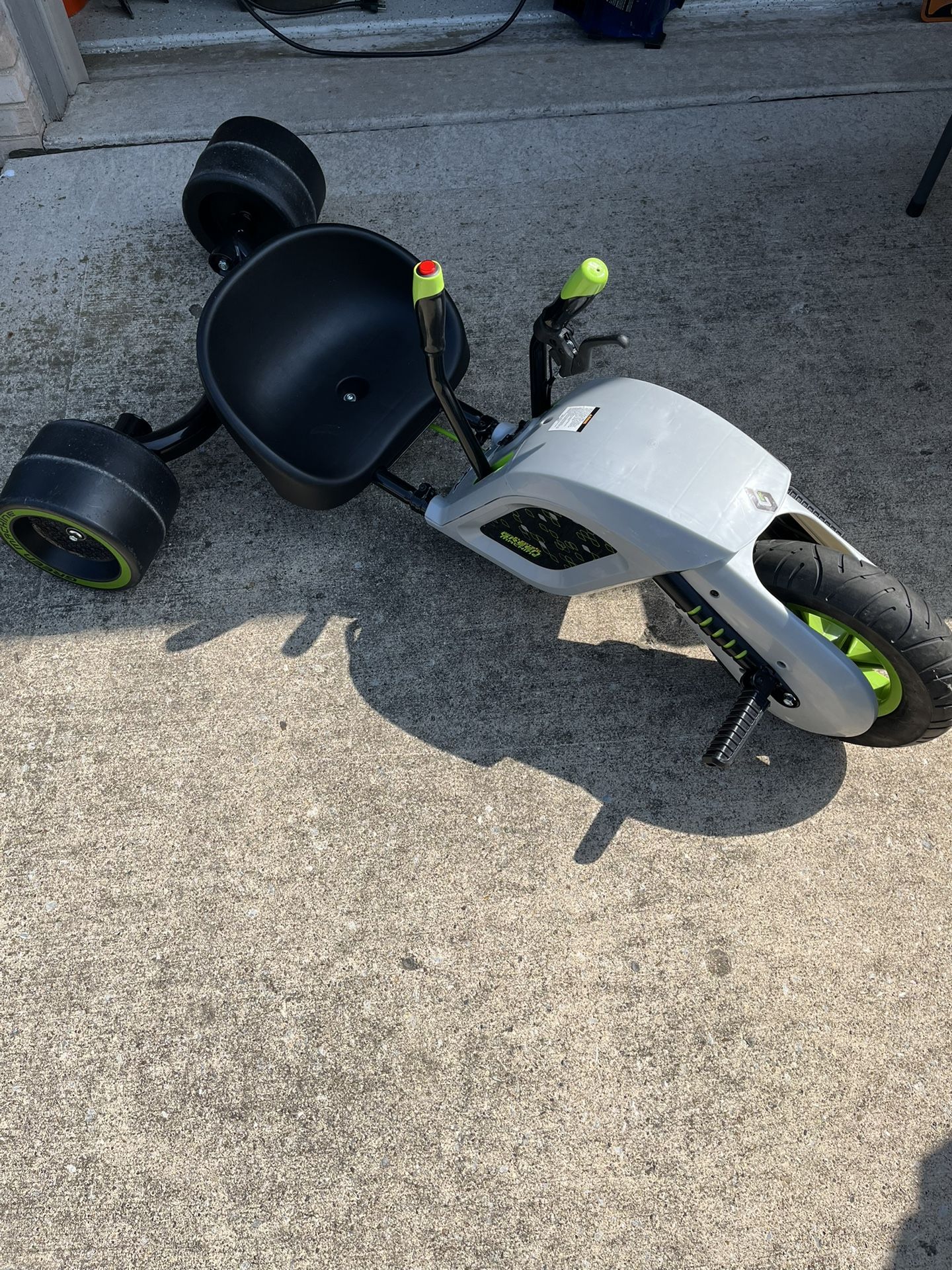 Huffy GREEN MACHINE Electric 24volt