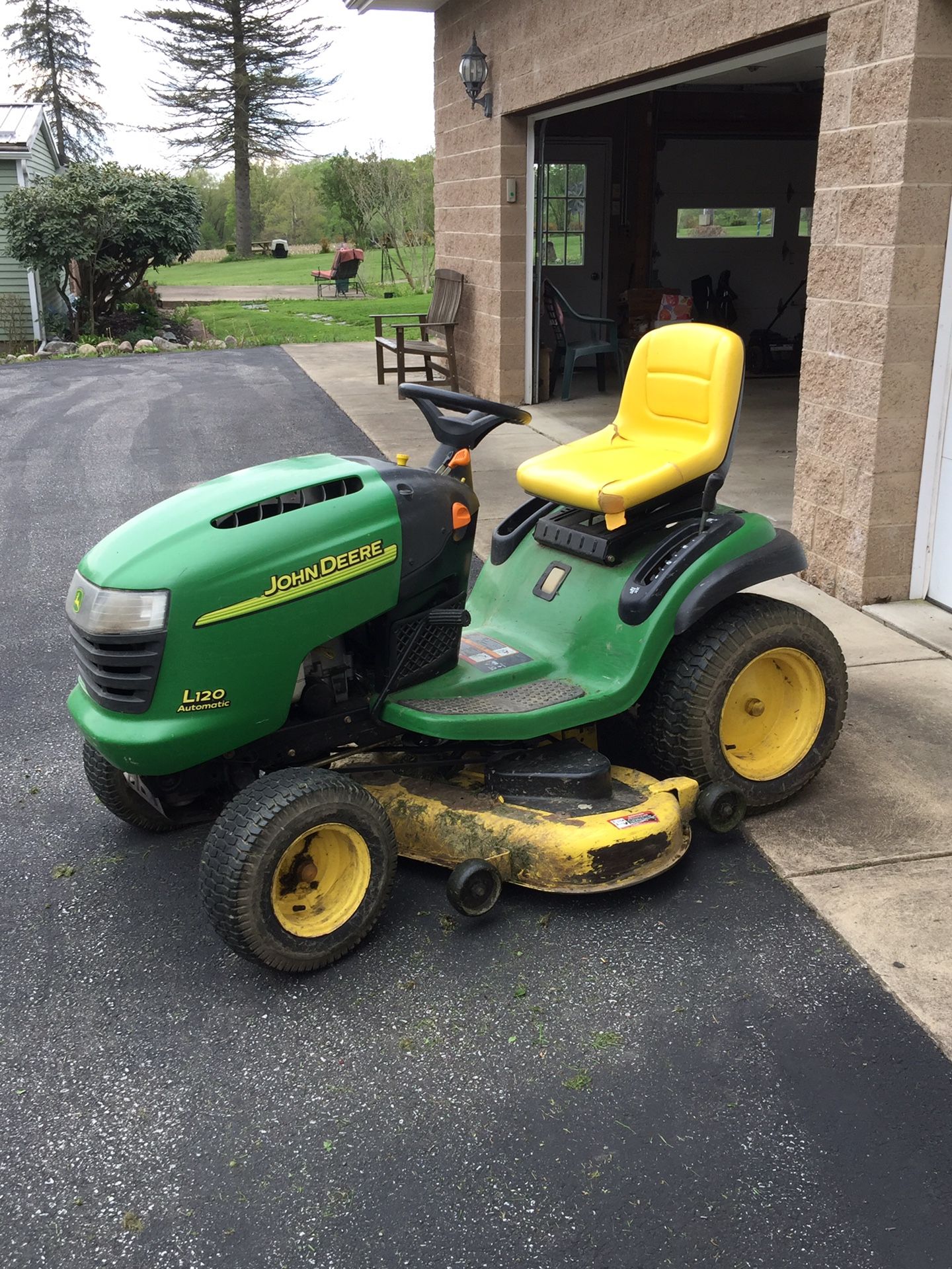 John Deere L120 riding lawn mower for Sale in Edinboro, PA OfferUp