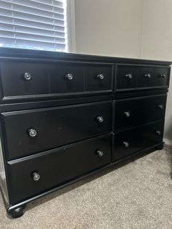 Black 6 drawer Dresser