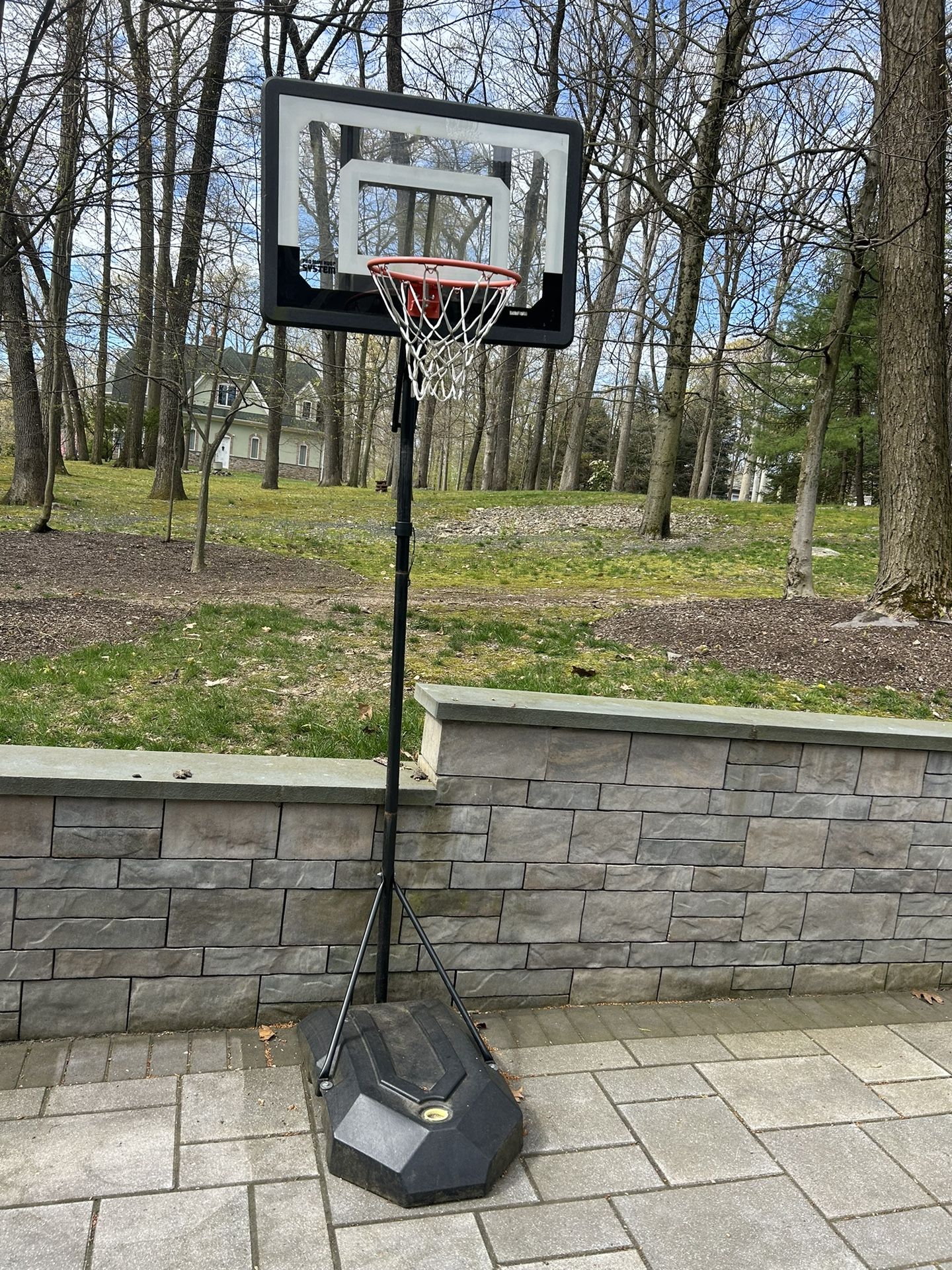 Basketball Hoop 