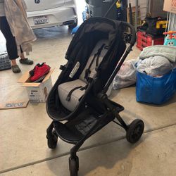 Evenflo Stroller With Bassinet