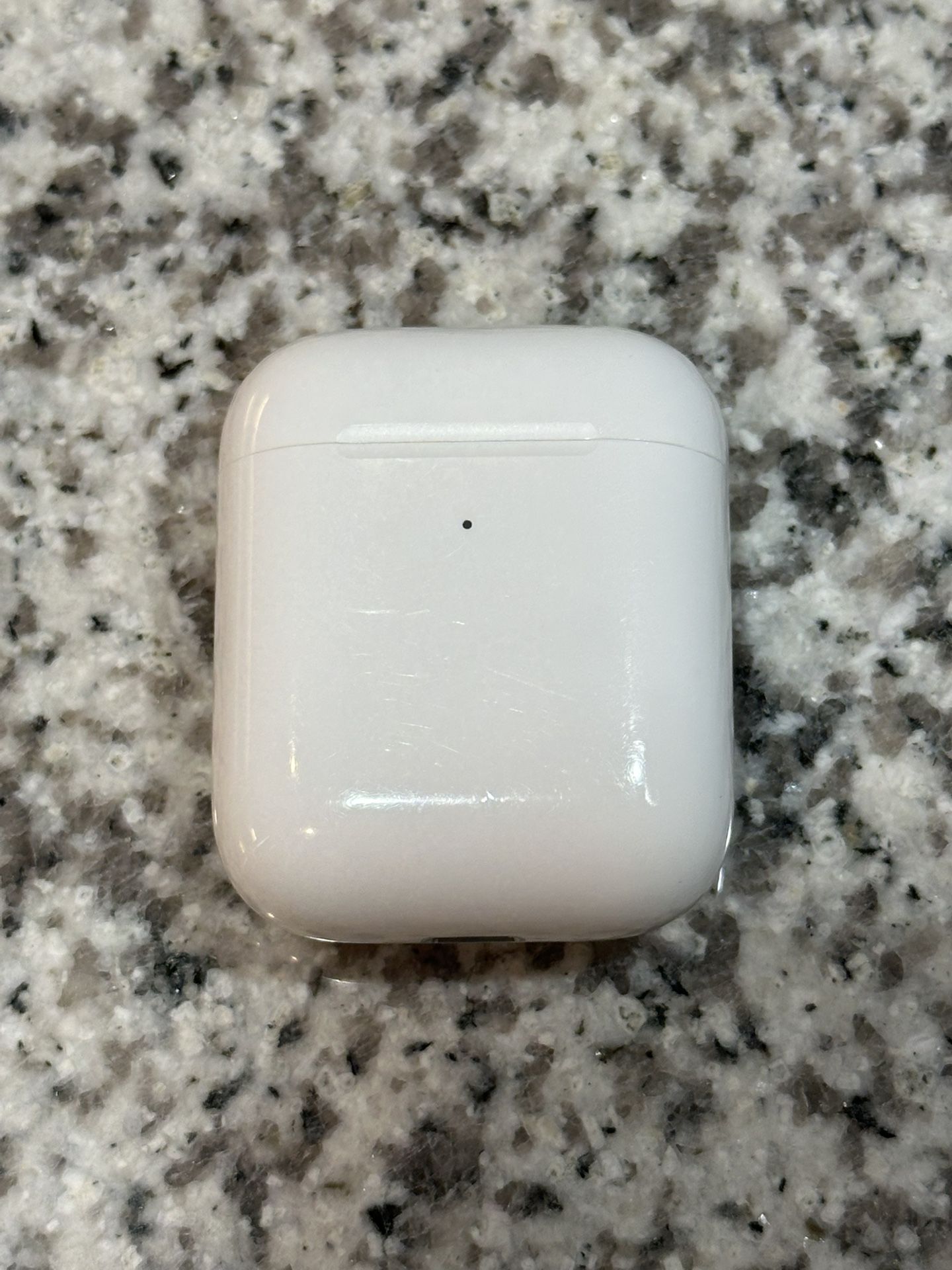 Apple wireless charging case for AirPods 2nd generation