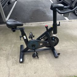 🚴‍♂️ Merach Indoor Exercise Bike – Excellent Condition