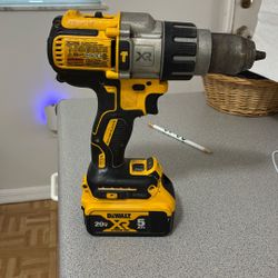 Dewalt 1/2” Hammer drill