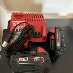 Milwaukee M18 Batteries (3.0Ah + 1.5Ah) + Charger + Bag NEW