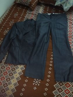 Men's suit small size
